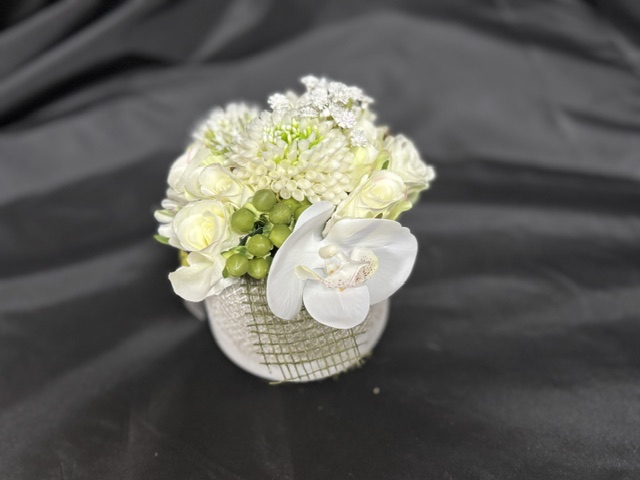 Zijden bloemen<br> rond potje