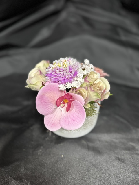 Zijden bloemen<br> rond potje